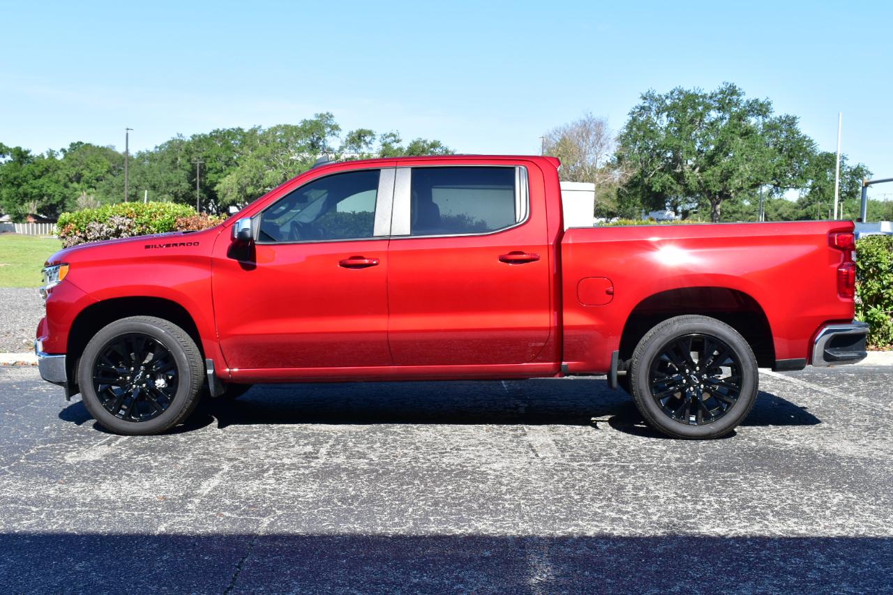 Chevrolet Silverado 1500 2WD Crew Cab 147" LT 2024