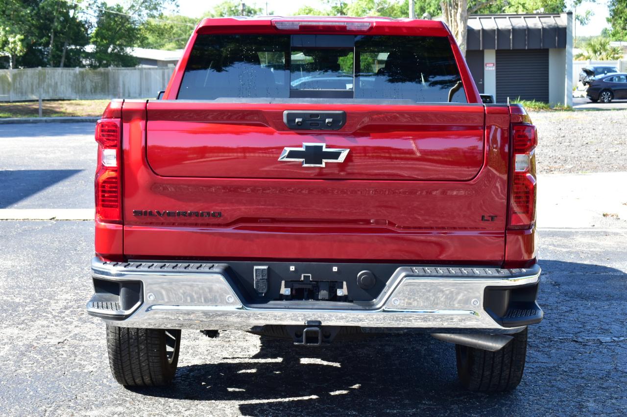Chevrolet Silverado 1500 2WD Crew Cab 147" LT 2024