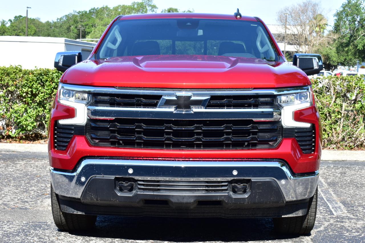 Chevrolet Silverado 1500 2WD Crew Cab 147" LT 2024