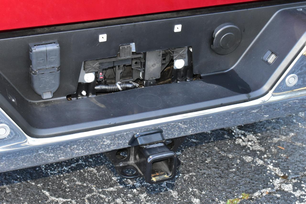 Chevrolet Silverado 1500 2WD Crew Cab 147" LT 2024