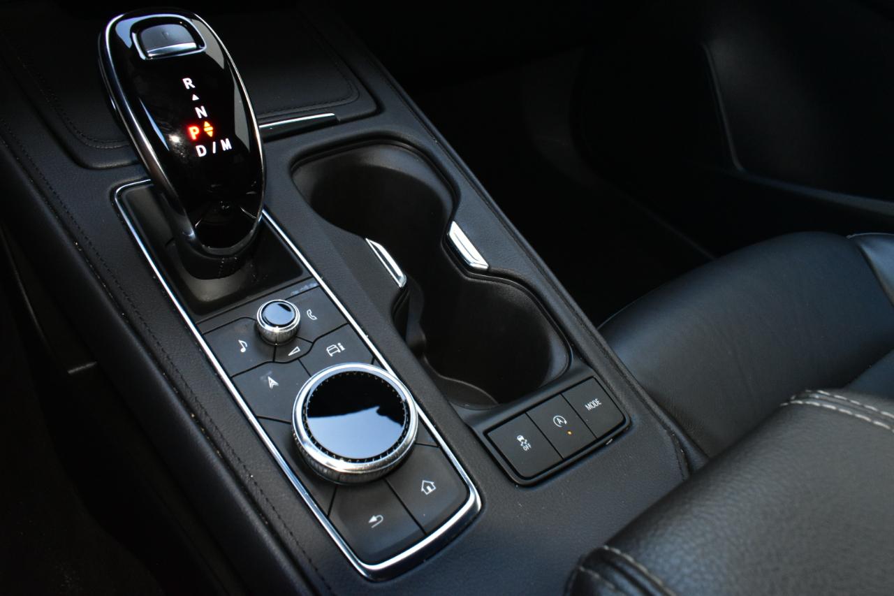 Cadillac XT4 FWD 4dr Premium Luxury 2025