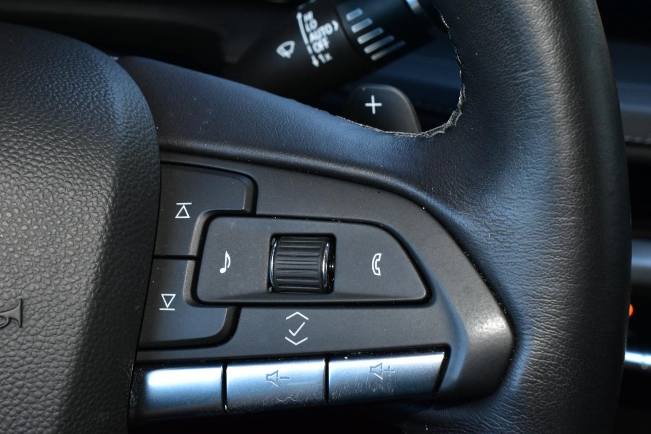 Cadillac XT4 FWD 4dr Premium Luxury 2025