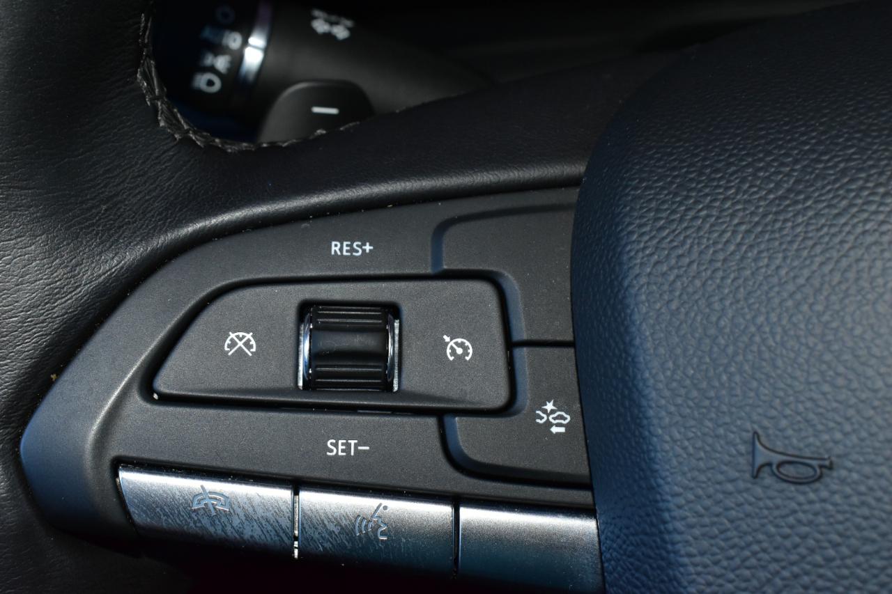 Cadillac XT4 FWD 4dr Premium Luxury 2025