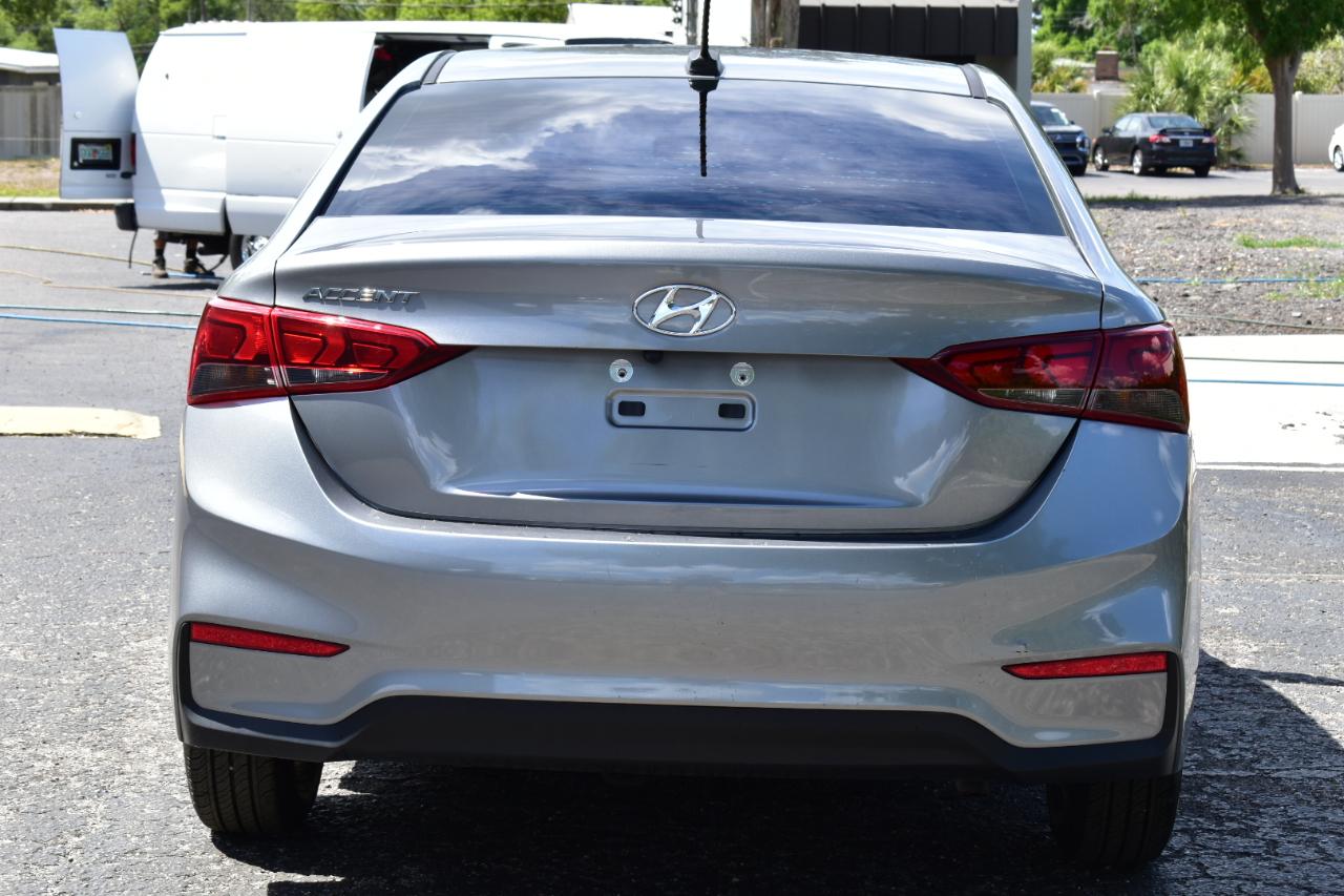 Hyundai Accent SEL Sedan IVT 2022