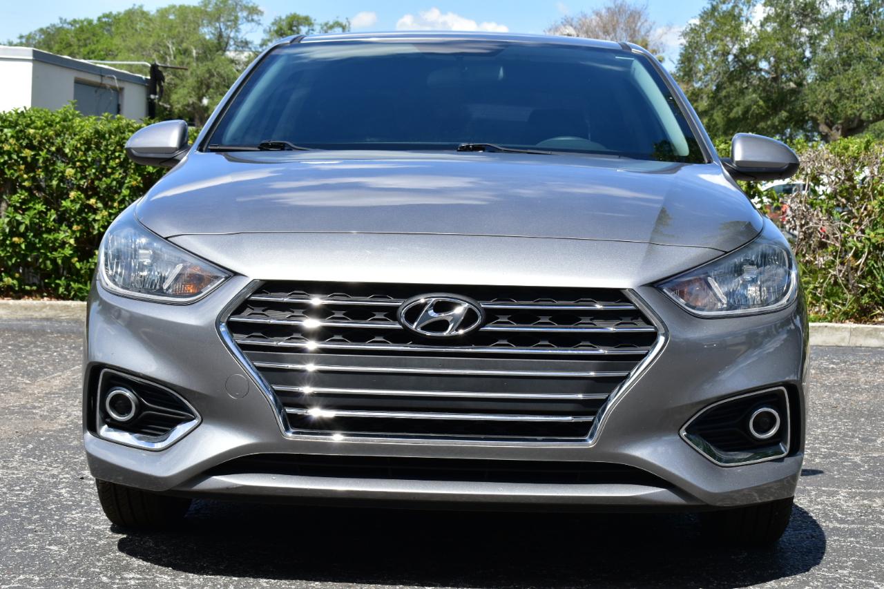 Hyundai Accent SEL Sedan IVT 2022