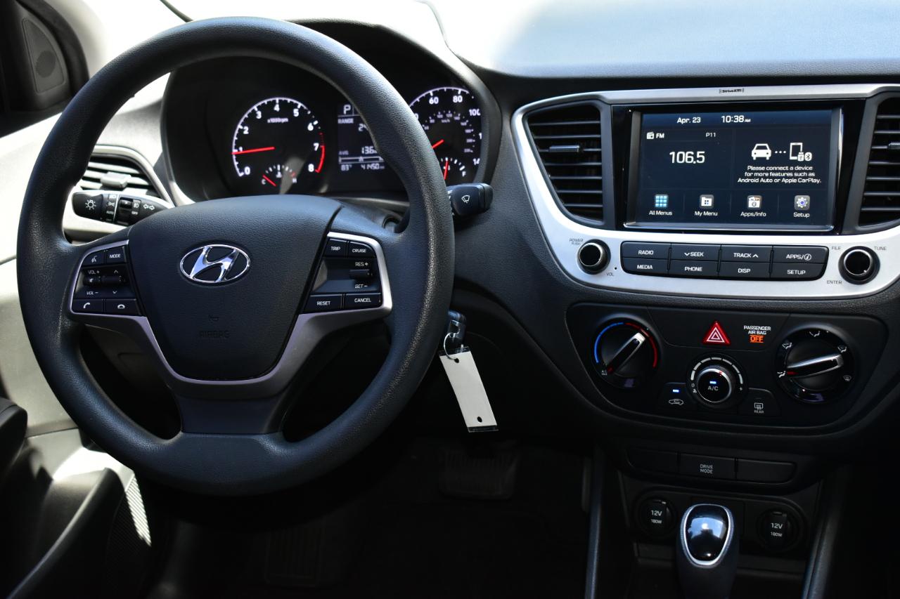 Hyundai Accent SEL Sedan IVT 2022