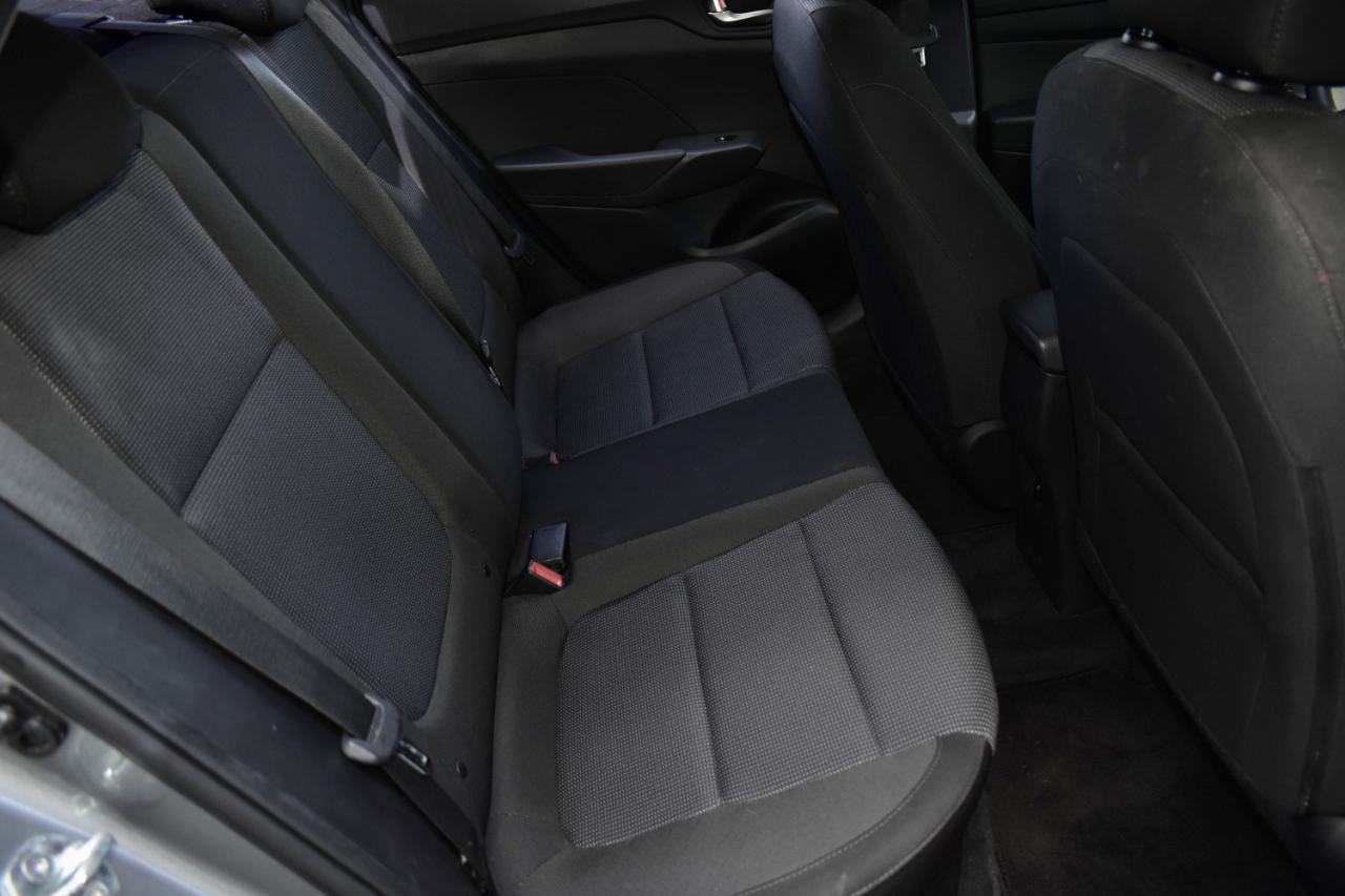 Hyundai Accent SEL Sedan IVT 2022