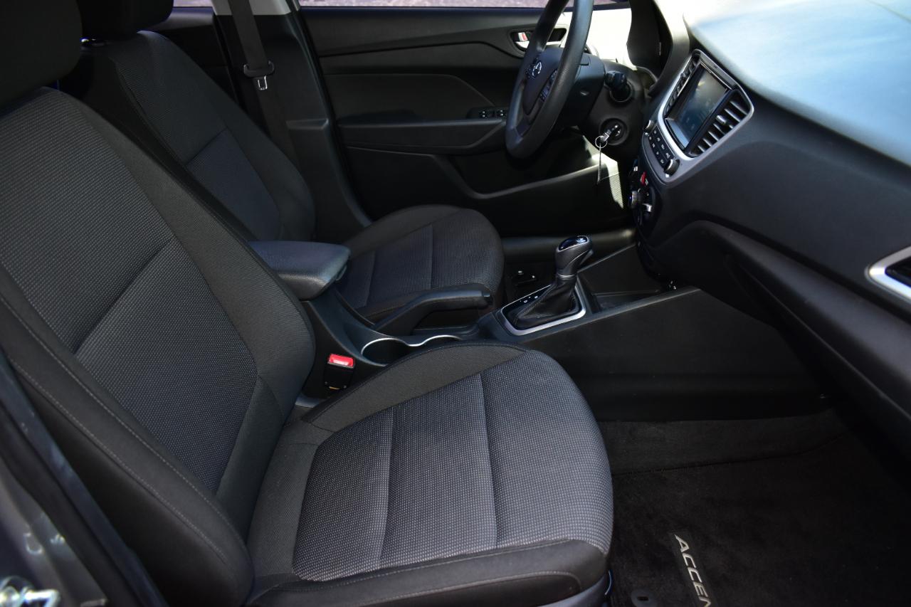 Hyundai Accent SEL Sedan IVT 2022