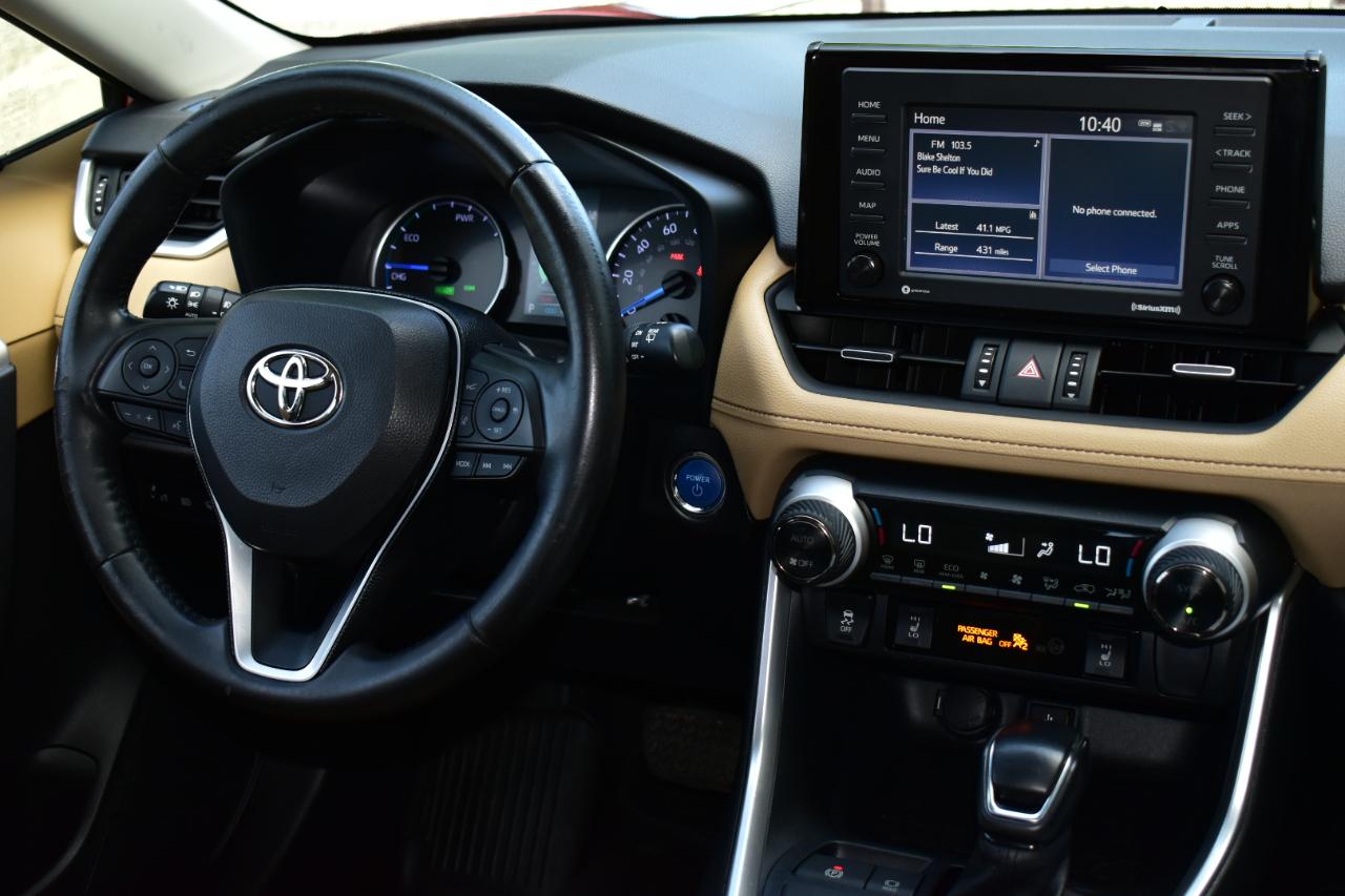 Toyota RAV4 Hybrid AWD 4dr XLE (Natl) 2021