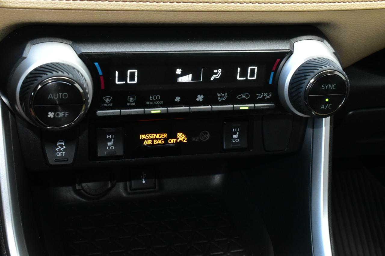 Toyota RAV4 Hybrid AWD 4dr XLE (Natl) 2021