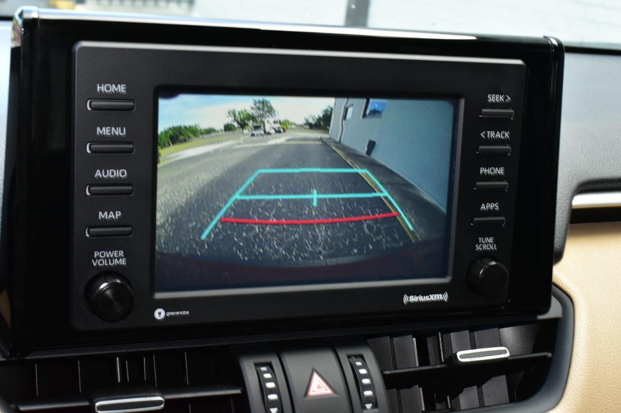 Toyota RAV4 Hybrid AWD 4dr XLE (Natl) 2021