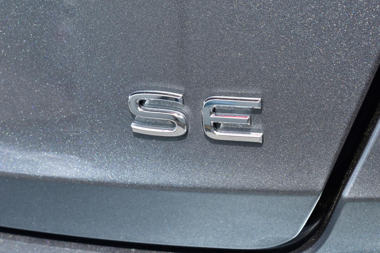 Volkswagen Jetta SE Auto 2025