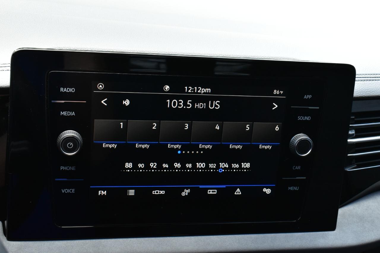 Volkswagen Jetta SE Auto 2025