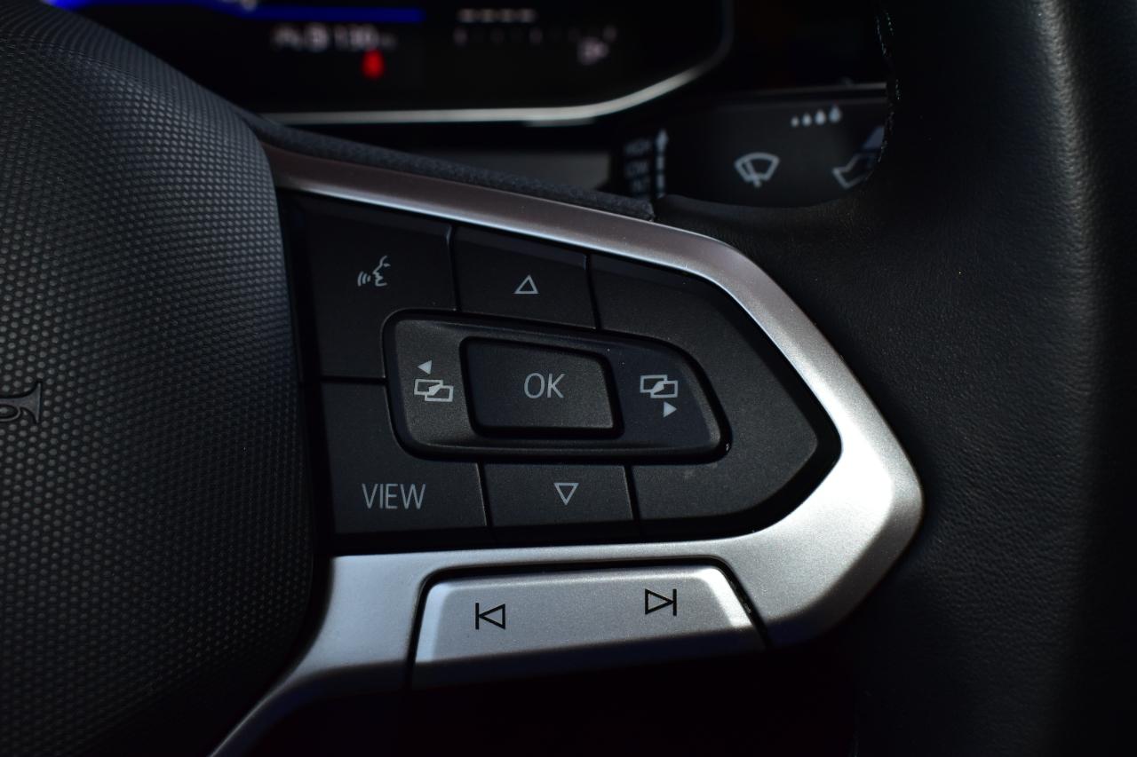 Volkswagen Jetta SE Auto 2025