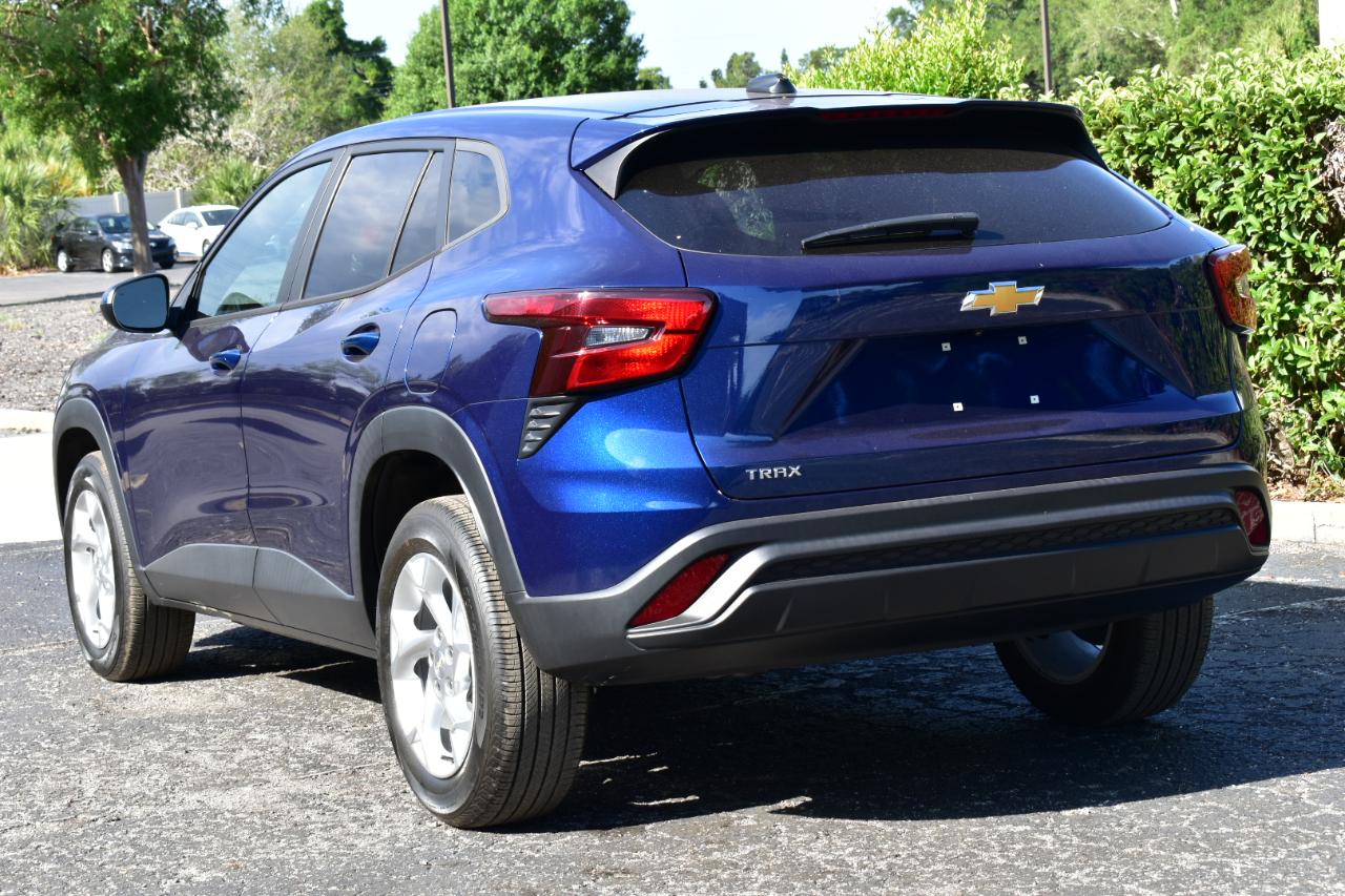 Chevrolet Trax FWD 4dr LS 2024