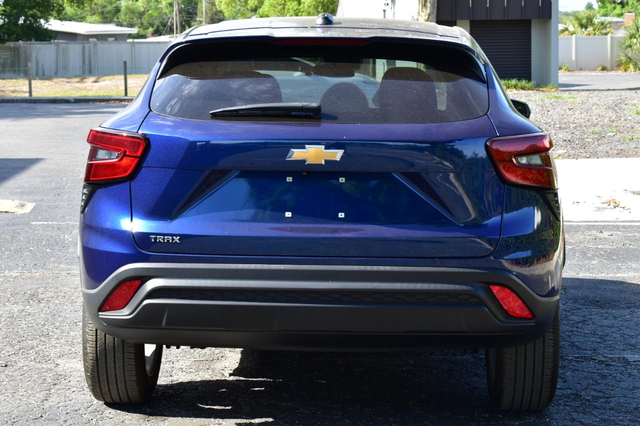 Chevrolet Trax FWD 4dr LS 2024