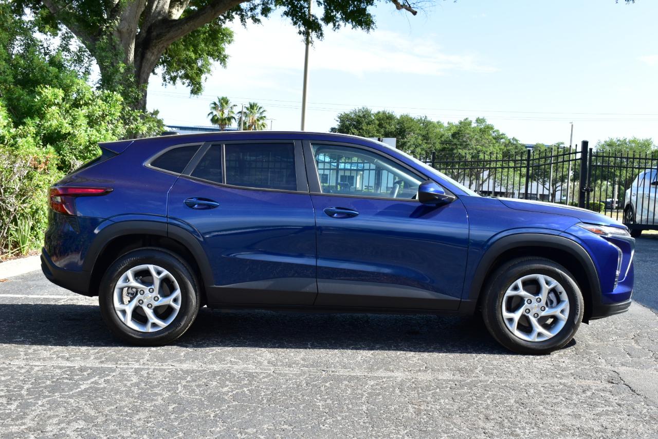 Chevrolet Trax FWD 4dr LS 2024