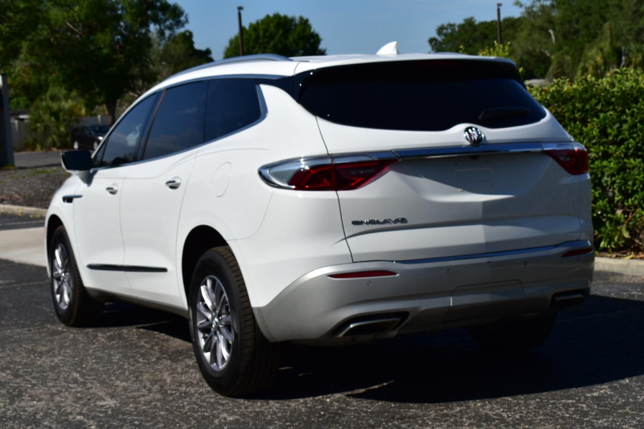 Buick Enclave FWD 4dr Essence 2023
