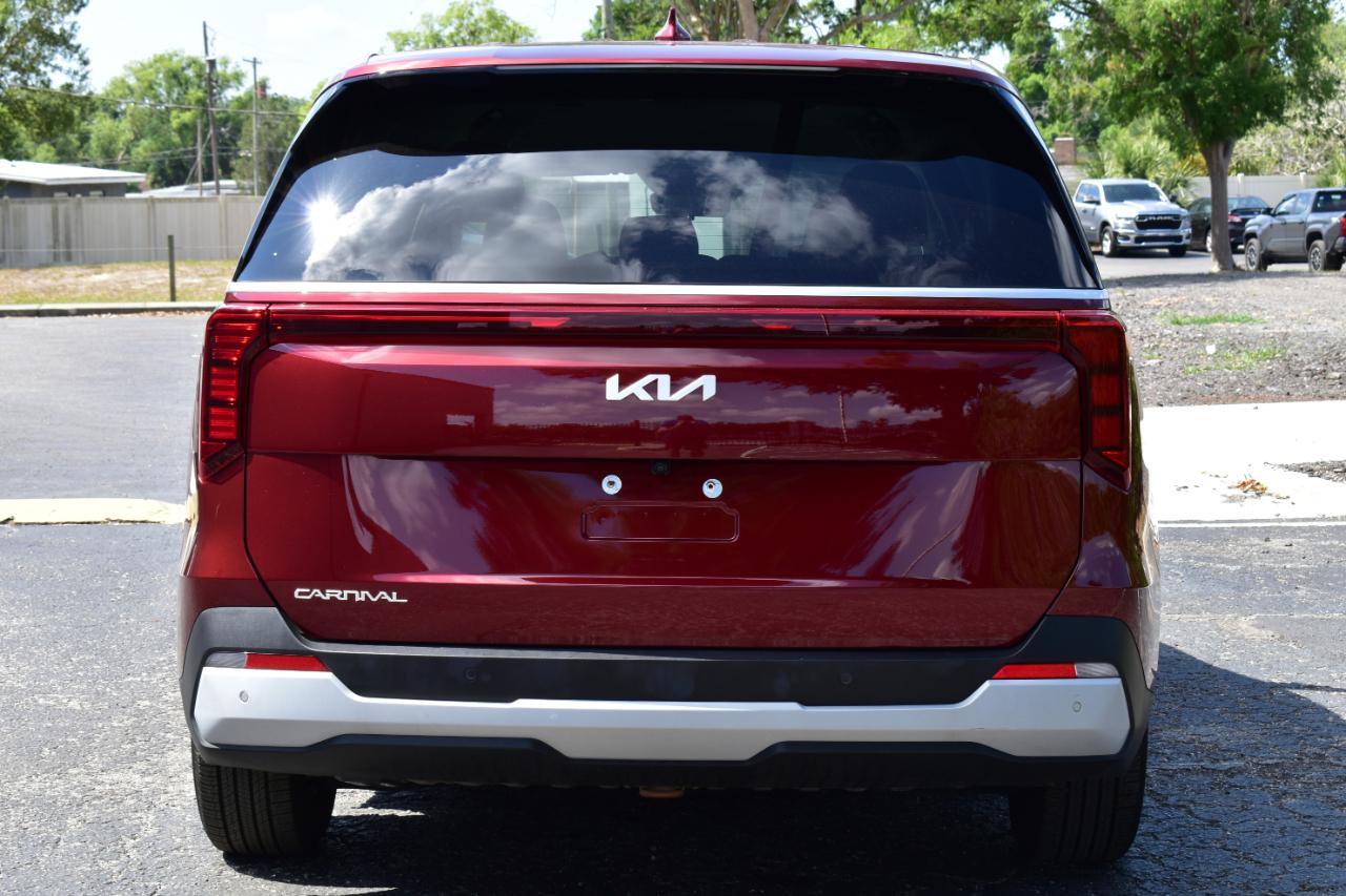 Kia Carnival LXS FWD 2025