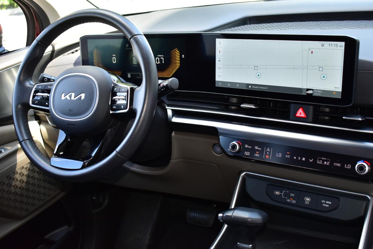 Kia Carnival LXS FWD 2025