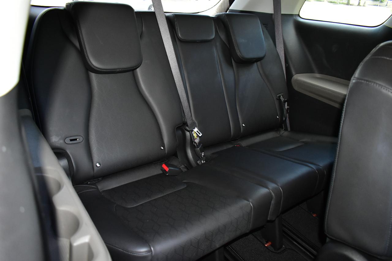 Kia Carnival LXS FWD 2025
