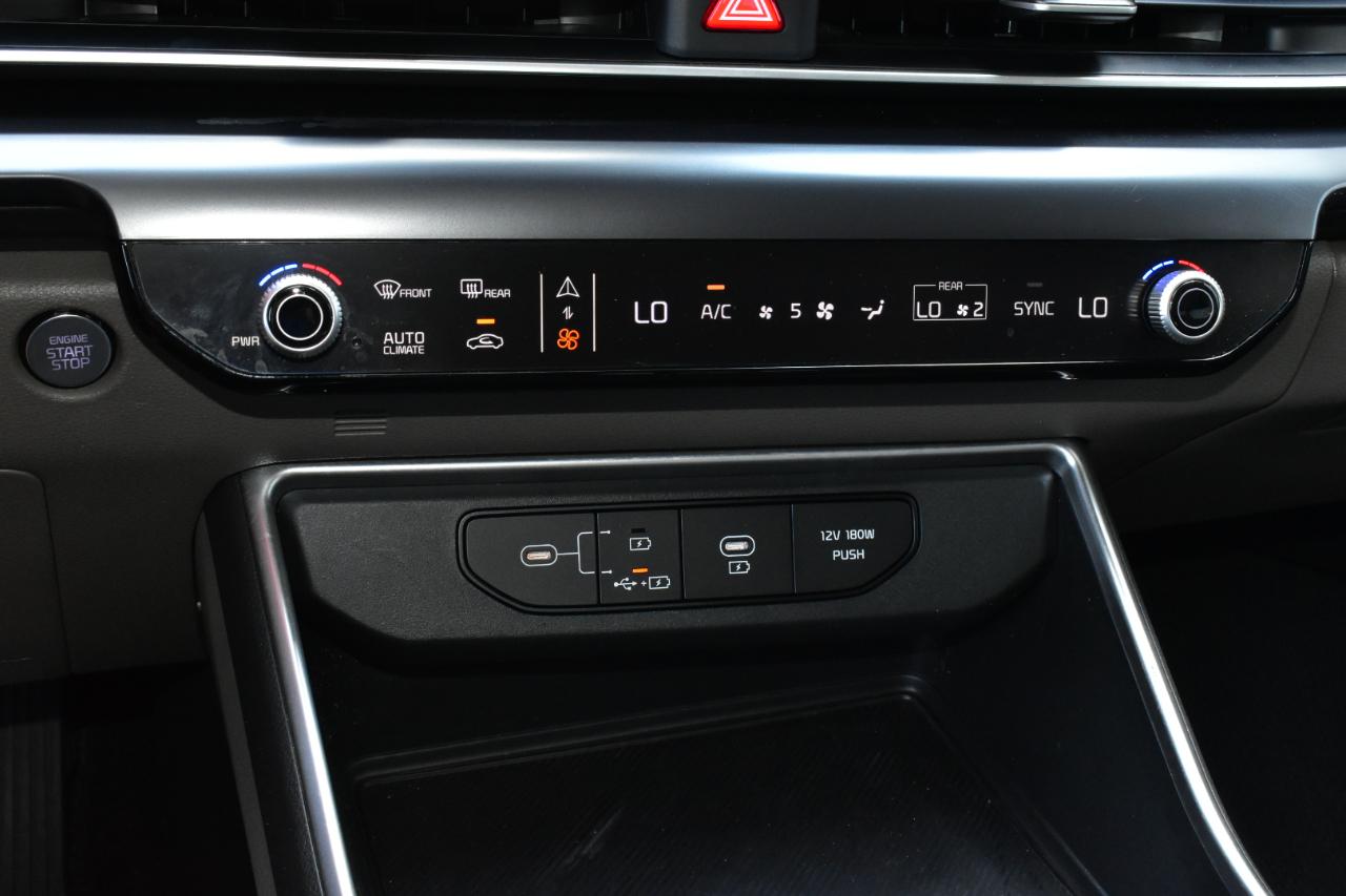 Kia Carnival LXS FWD 2025