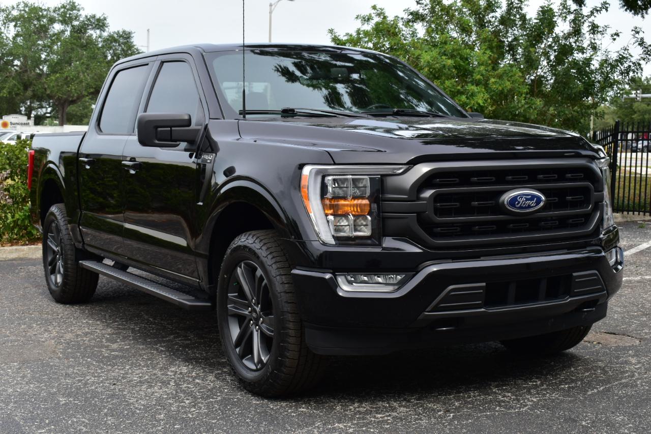 Ford F-150 XLT 4x4 SuperCrew 2023