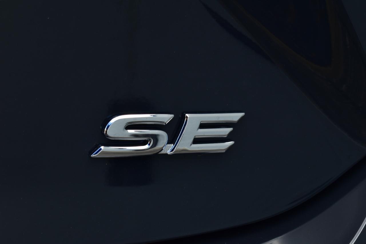 Toyota Camry SE 4D Sedan 2025