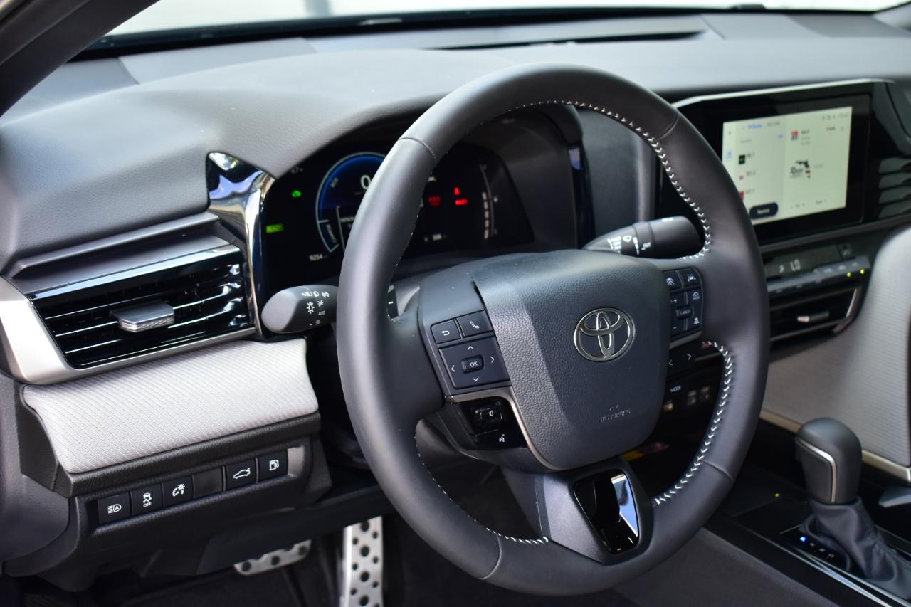 Toyota Camry SE 4D Sedan 2025