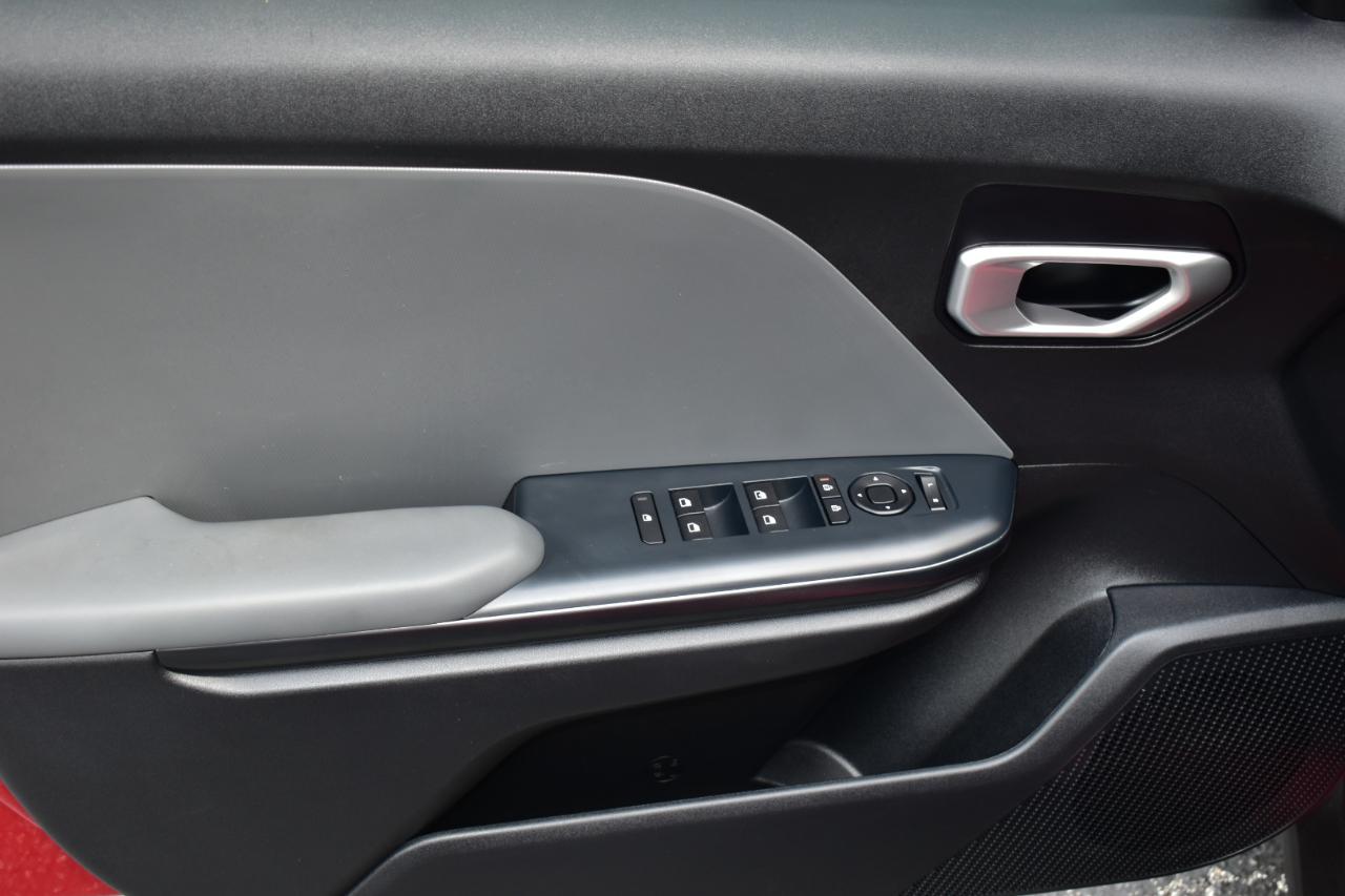 Kia K4 LXS FWD 2025