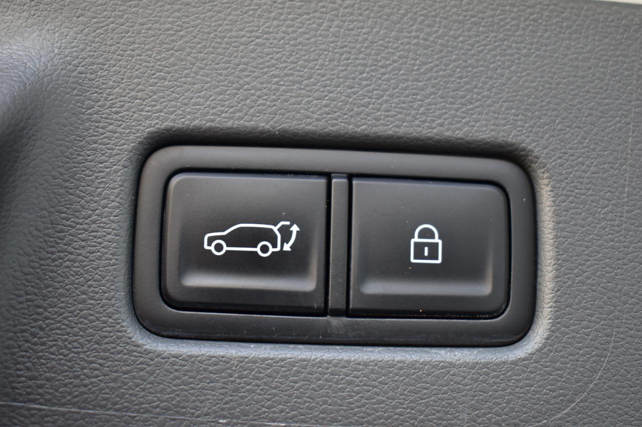 Hyundai Santa Fe SEL FWD 2025