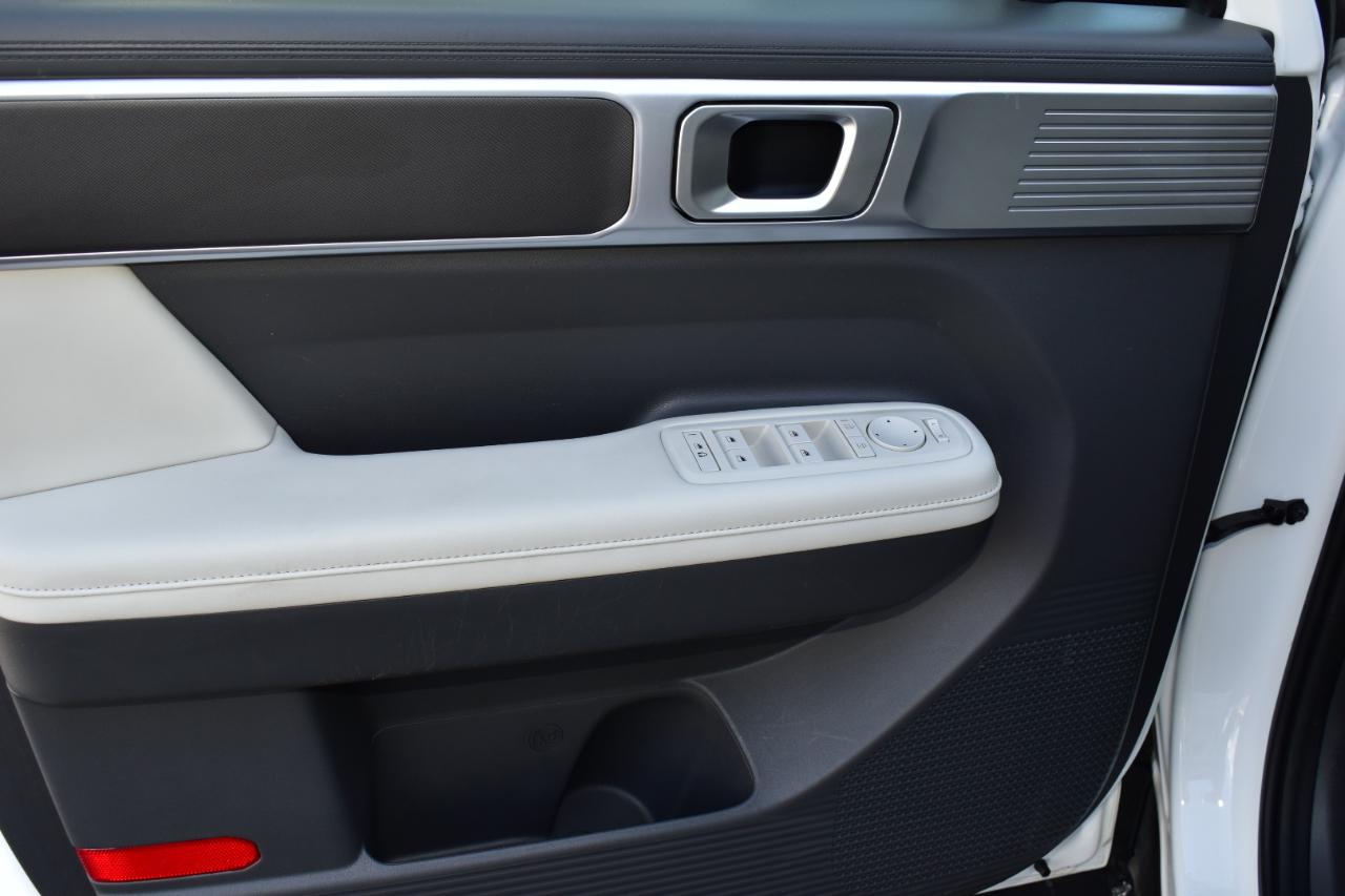 Hyundai Santa Fe SEL FWD 2025