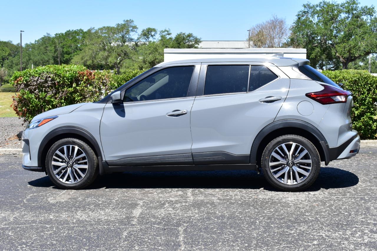 Nissan Kicks SV FWD 2023