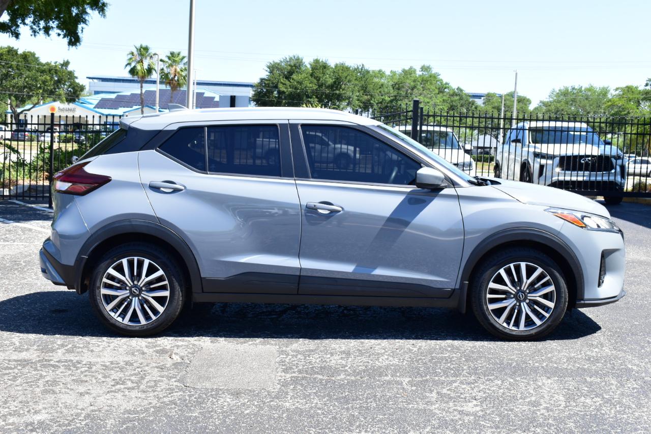 Nissan Kicks SV FWD 2023
