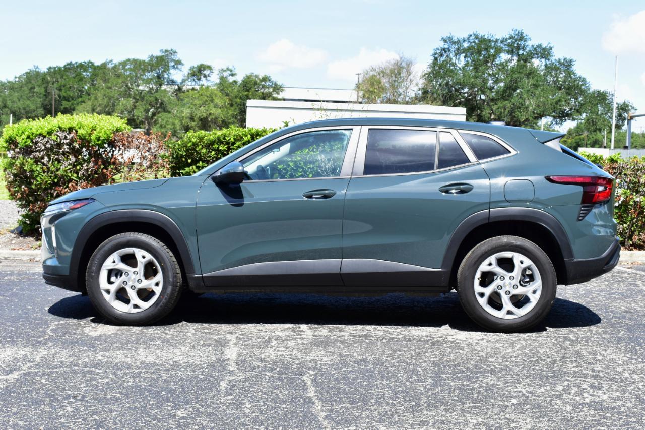 Chevrolet Trax FWD 4dr LS 2025