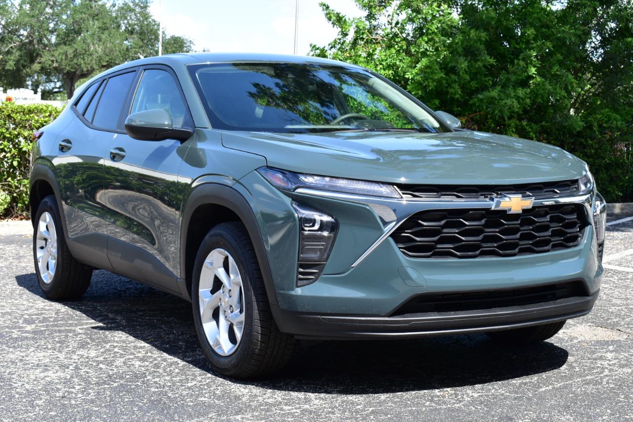 Chevrolet Trax FWD 4dr LS 2025