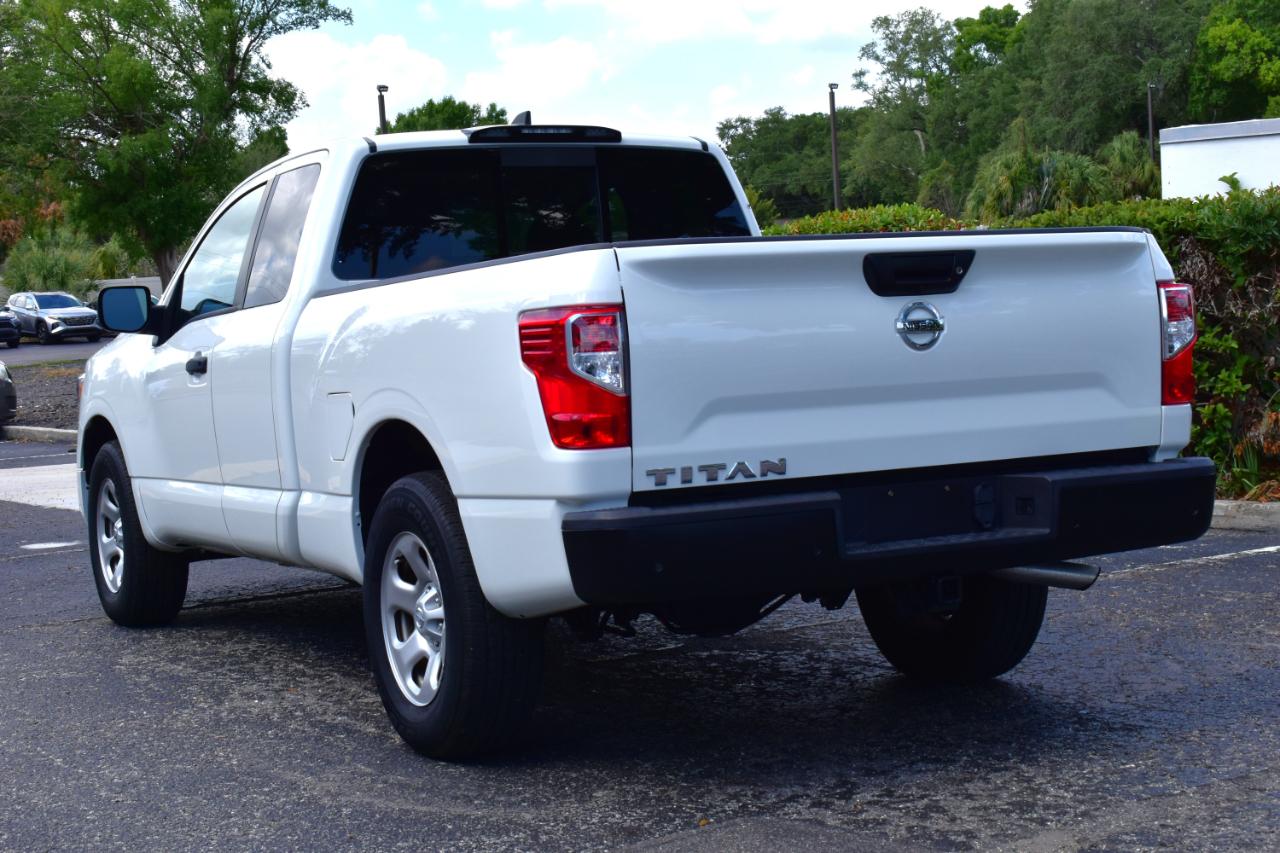 Nissan Titan 4x2 King Cab S 2022