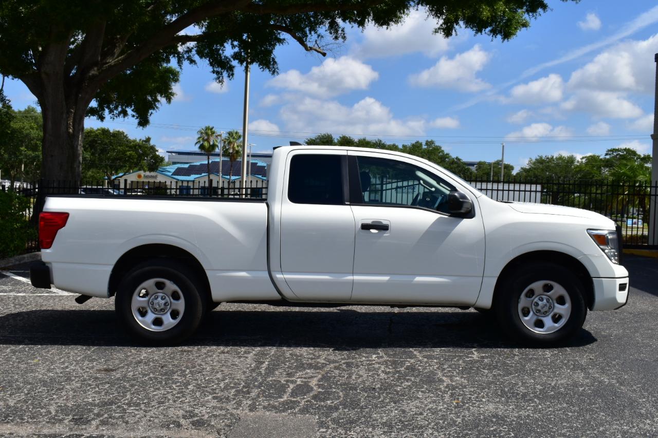 Nissan Titan 4x2 King Cab S 2022