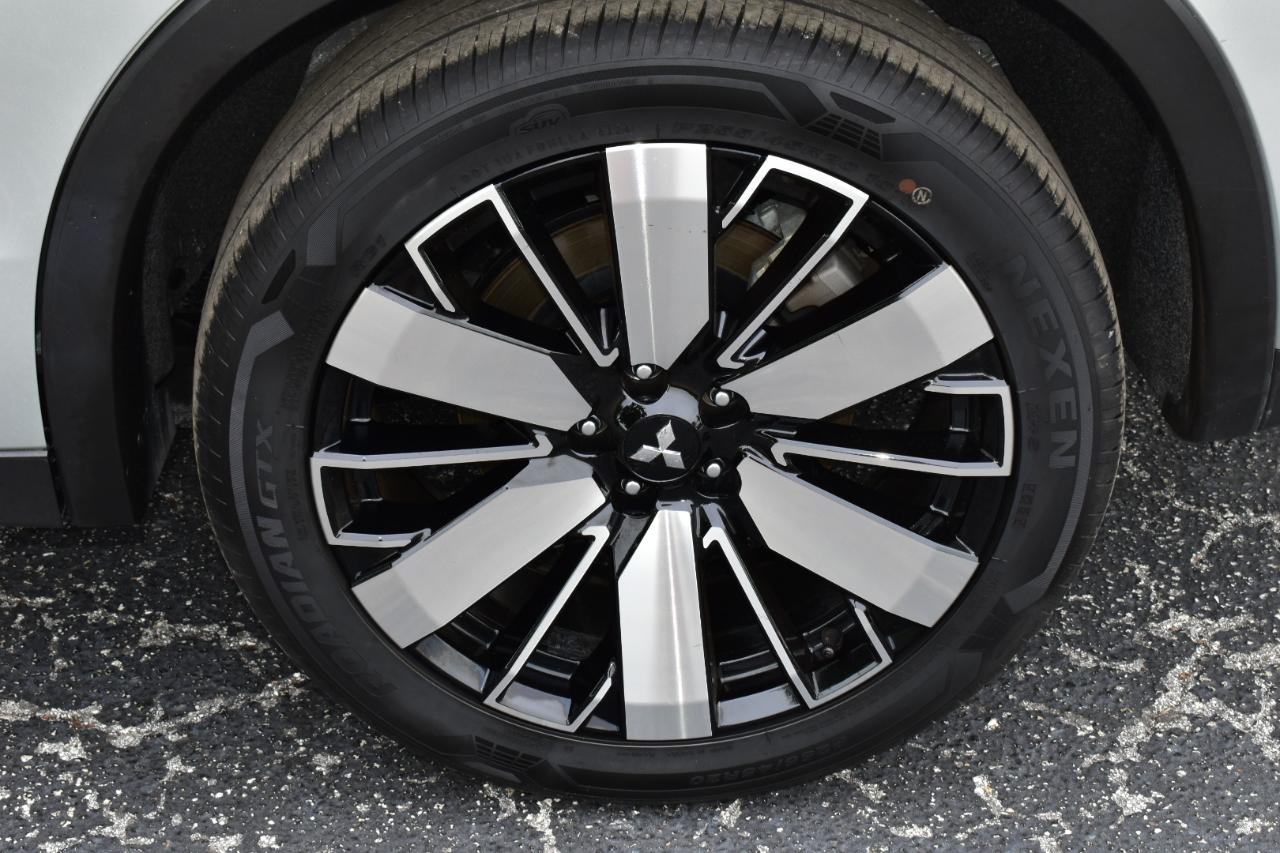 Mitsubishi Outlander SE FWD 2025