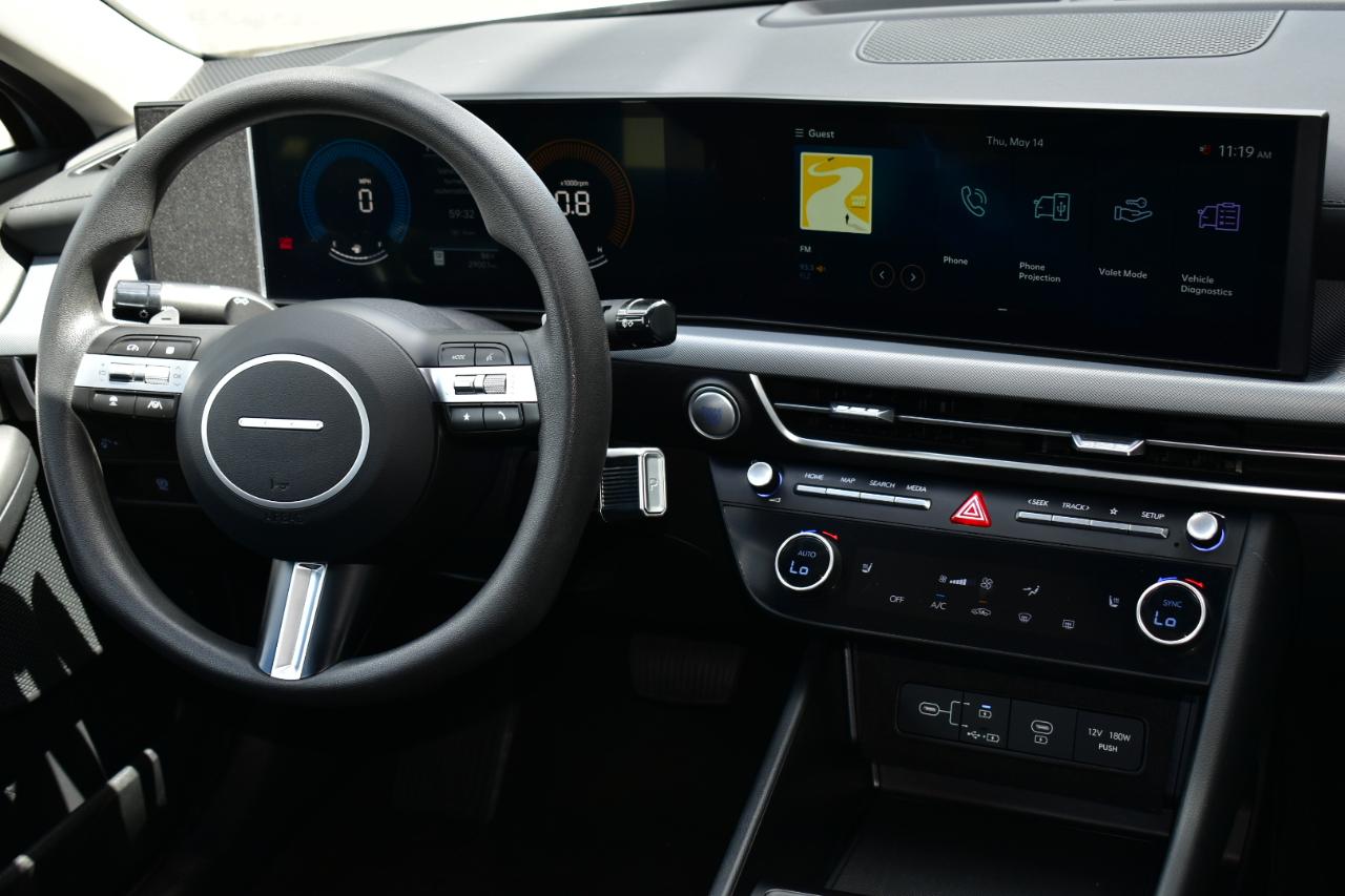 Hyundai Sonata SEL FWD 2025