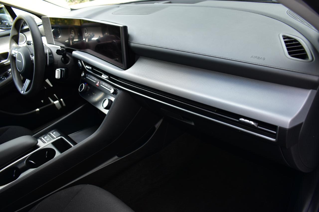 Hyundai Sonata SEL FWD 2025