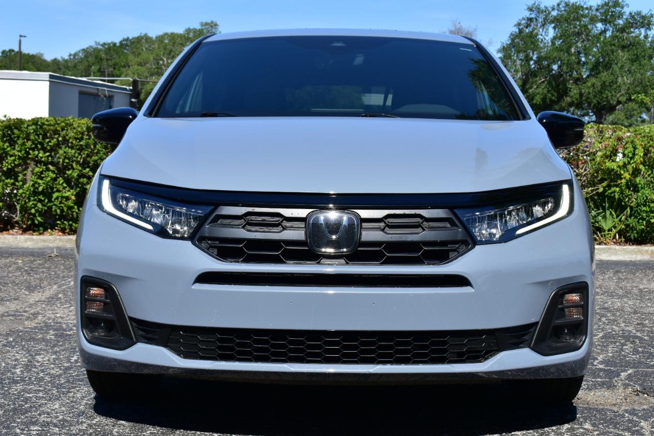 Honda Odyssey Sport-L Auto 2025