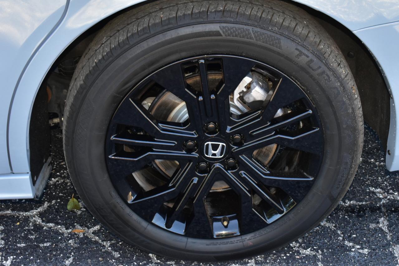 Honda Odyssey Sport-L Auto 2025