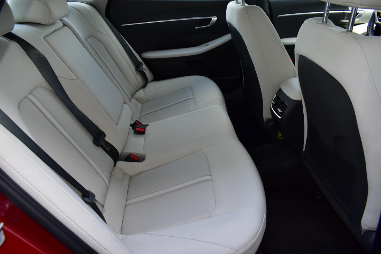 Hyundai Sonata Hybrid SEL FWD 2025