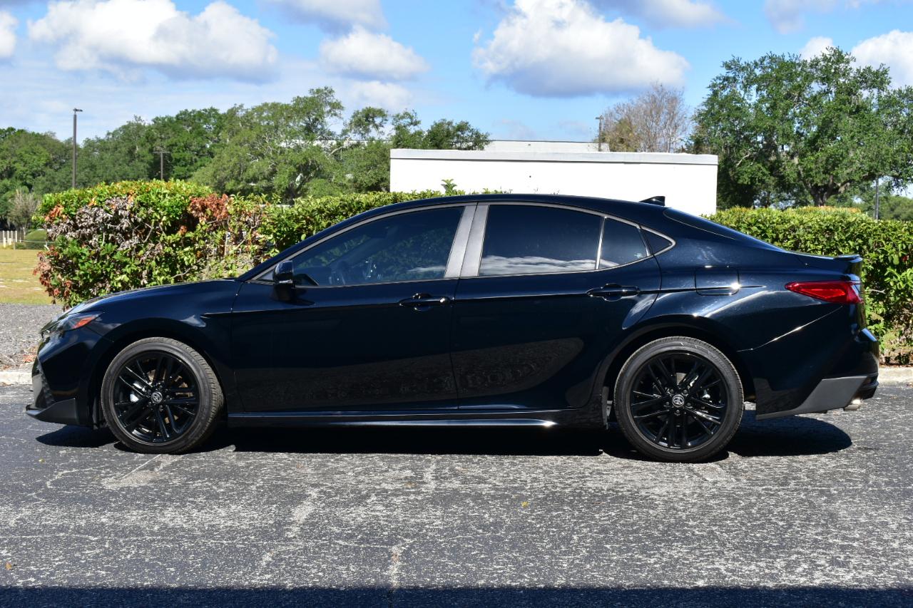 Toyota Camry LE (Natl) 2025