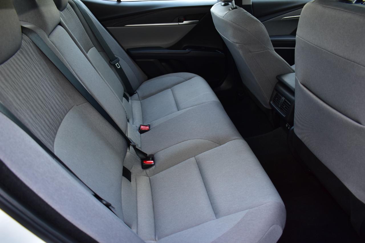 Toyota Camry LE (Natl) 2025