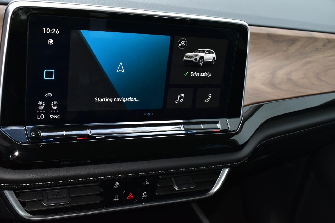Volkswagen Atlas 2.0T SE w/Technology FWD 2025