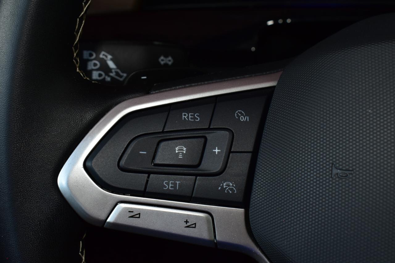 Volkswagen Atlas 2.0T SE w/Technology FWD 2025