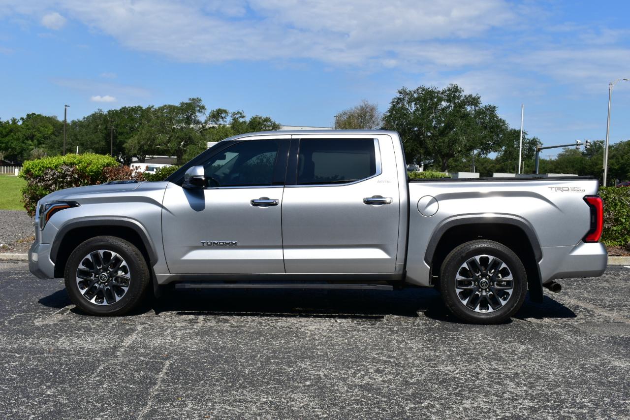 Toyota Tundra  2023