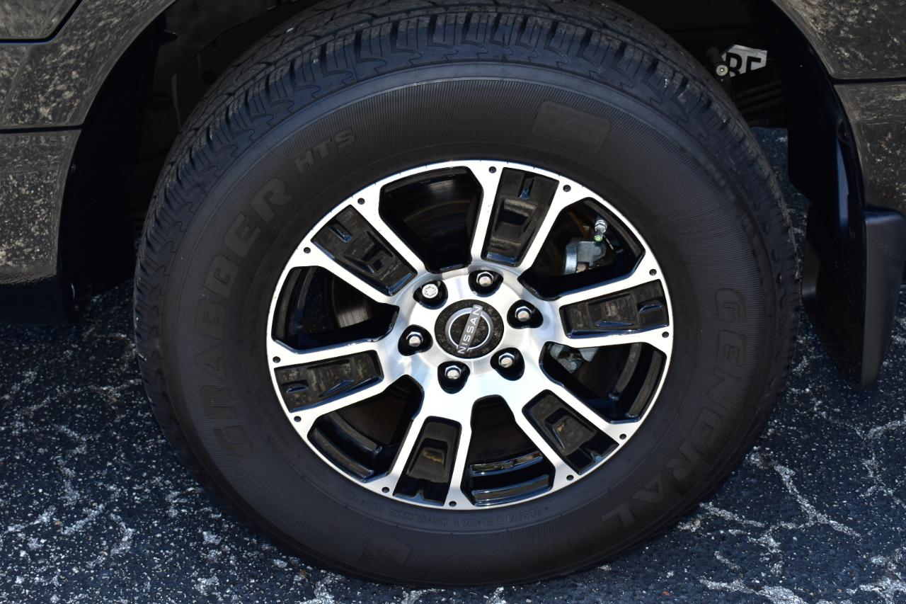 Nissan Titan 4x2 Crew Cab SV 2024